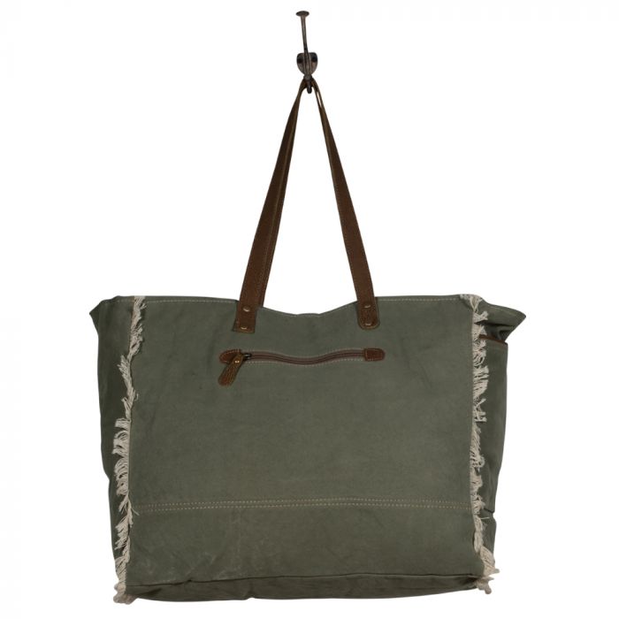 AQUA MAGIC WEEKENDER