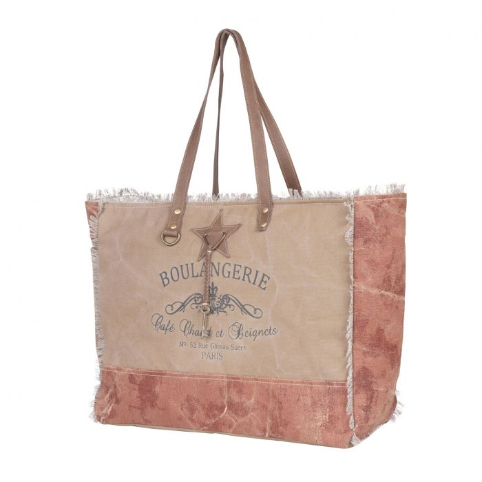 GROVE WEEKENDER