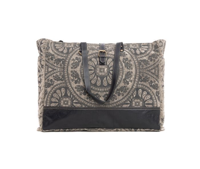 CARMELA WEEKENDER BAG