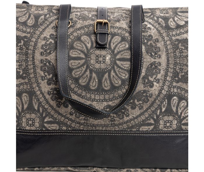 CARMELA WEEKENDER BAG